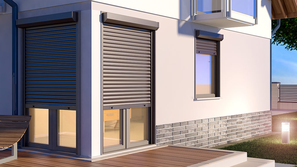 Surface-mounted roller shutters